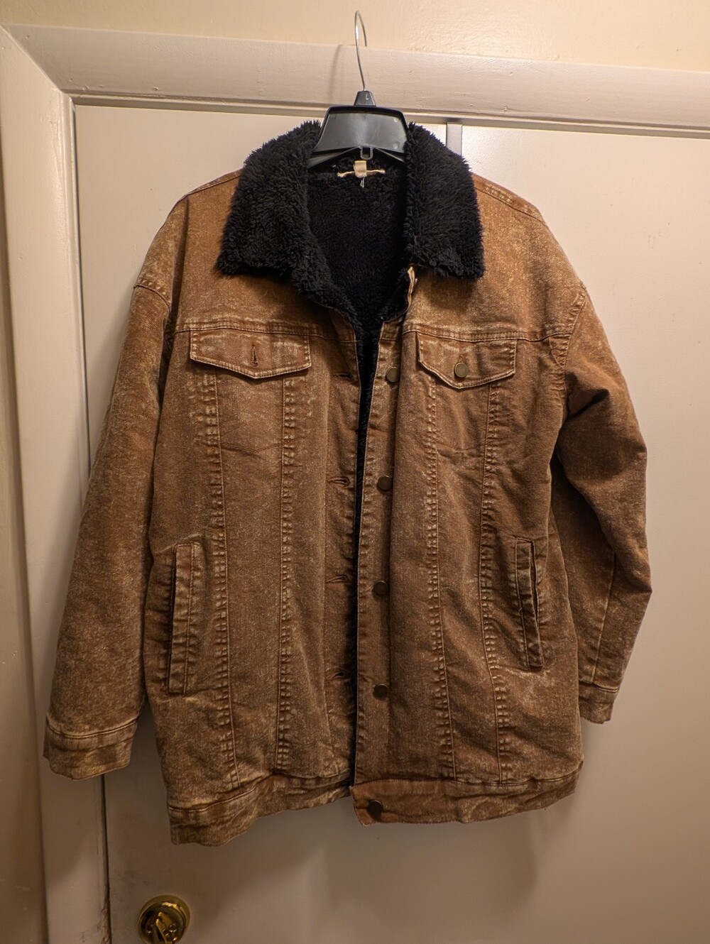 Oversized Faux Fur Lined Mineral Wash Jean Jacket Size Small